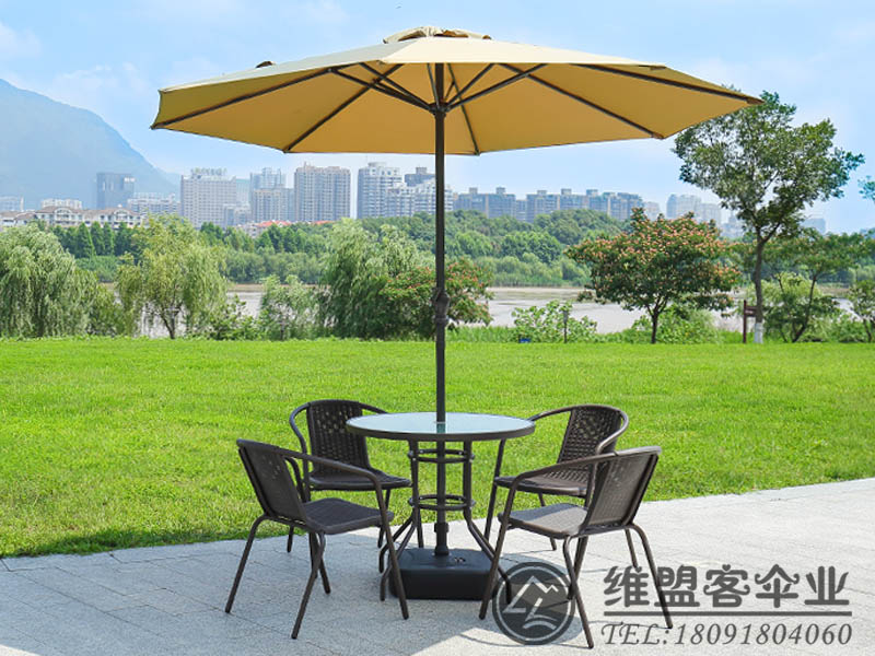 中柱伞户外桌椅2