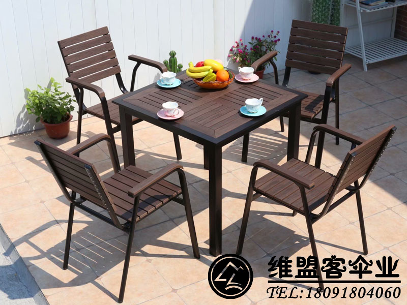 户外家具厂家 木塑桌椅2