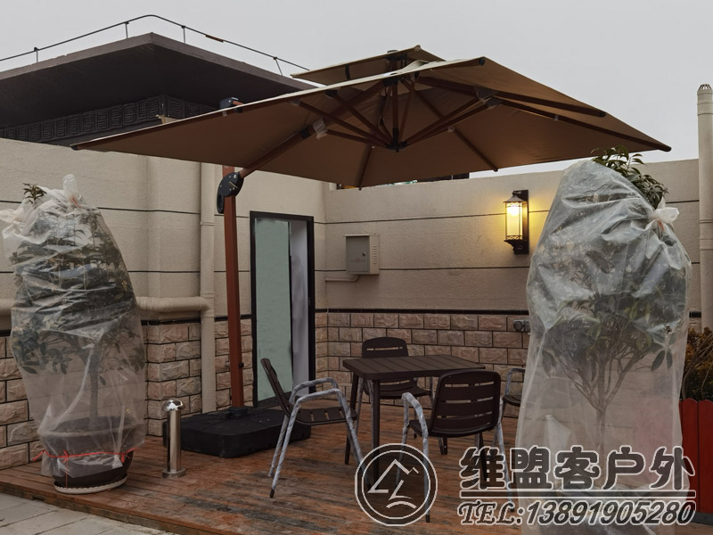 高端木纹色支架遮阳伞 户外家具2